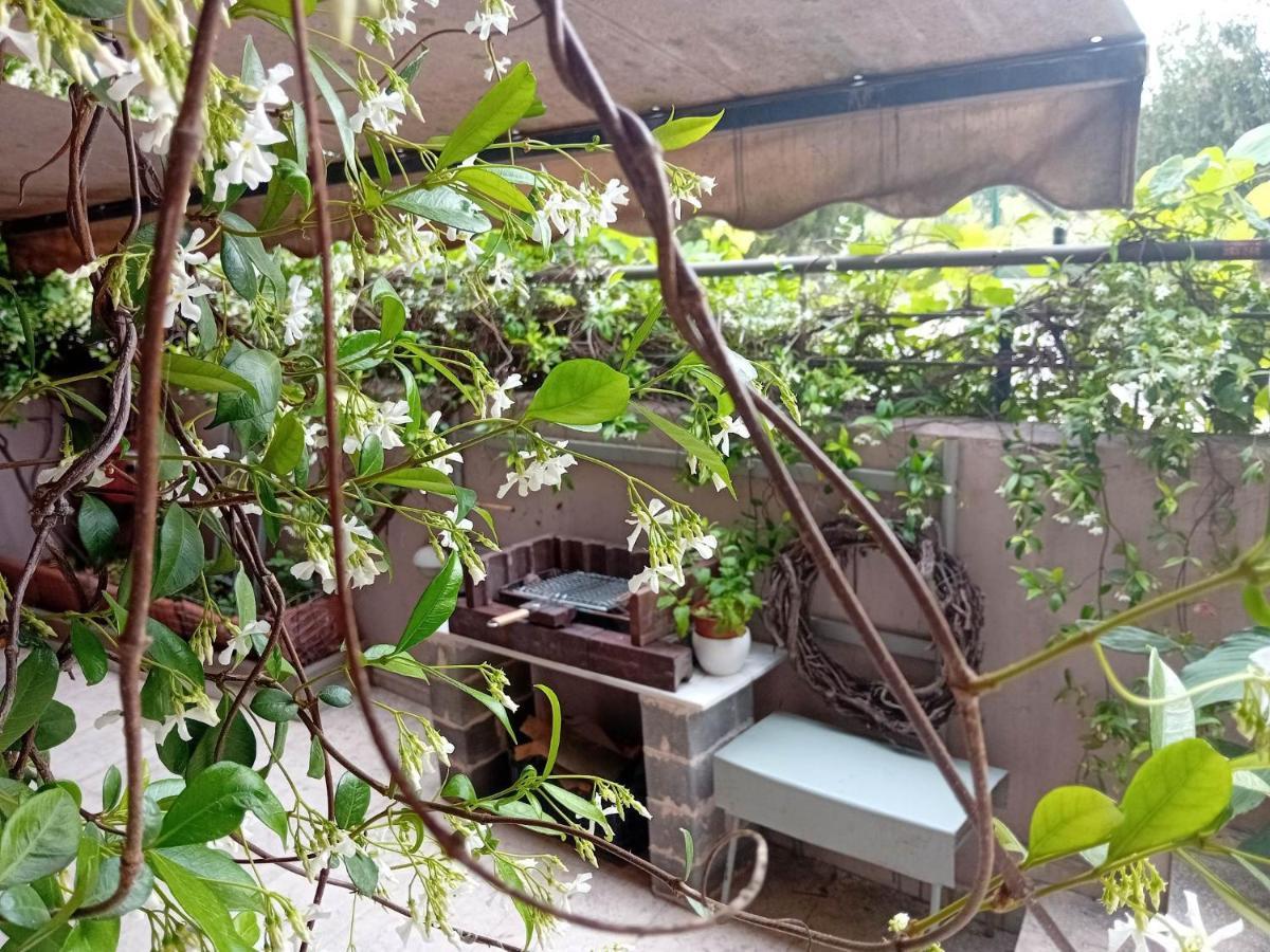 Stella'S Jasmine Apartment เทสซาโลนิกิ ภายนอก รูปภาพ
